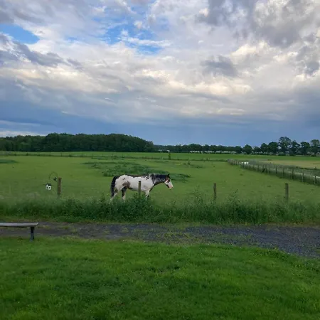 La Petite Maison Dans La Prairie Holiday home *